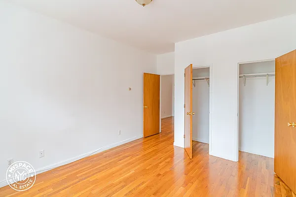 Rented by MySpaceNYC | media 17