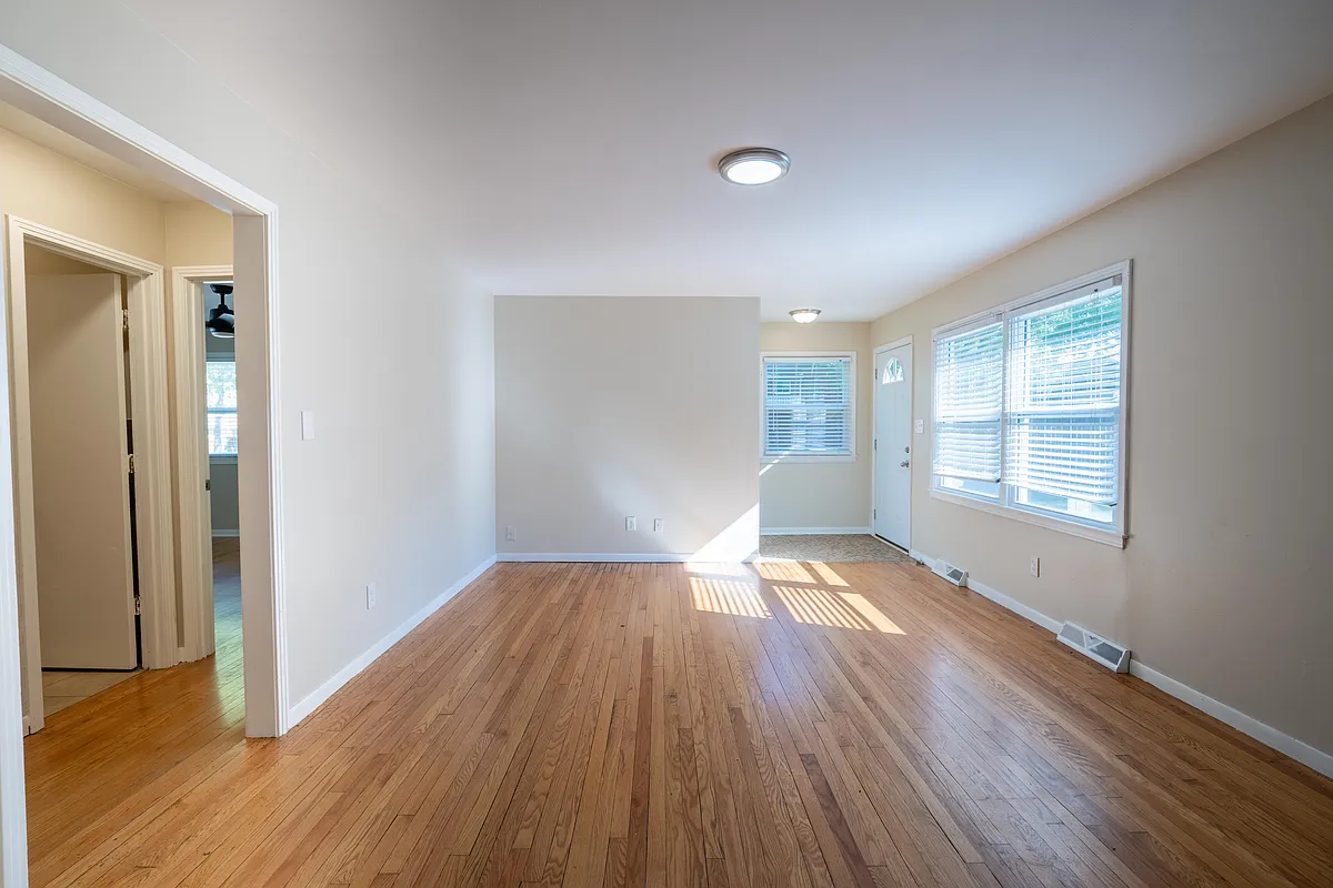 Building Photo - 5525 W 97th St #5525