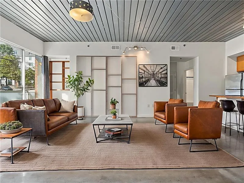 1 bed, 1.0 bath, 901 sqft, $2,250 — Photo 1