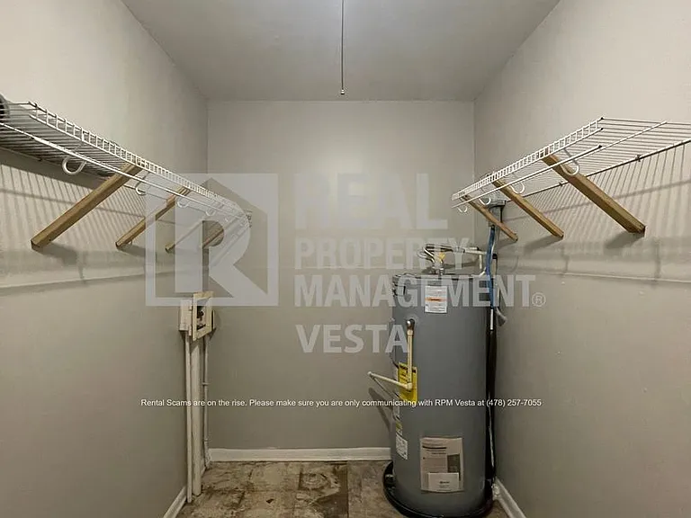 106 Hazel Dr — Photo 16