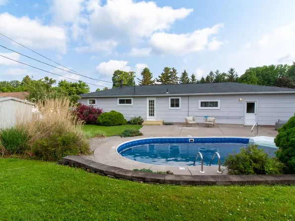 99 Kartes Dr, Rochester, NY 14616