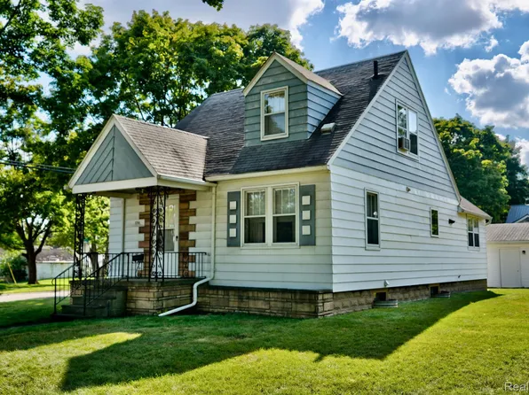 1701 N Cumberland St, Flint, MI 48506