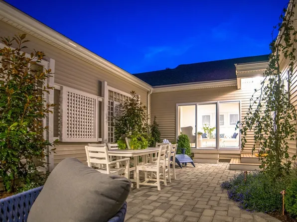 44 Outlook East 44, Plymouth, MA 02360