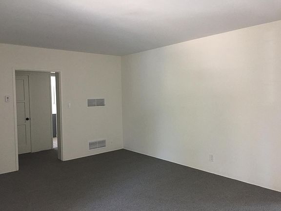 3rd image of 2828 Montana Ave #A