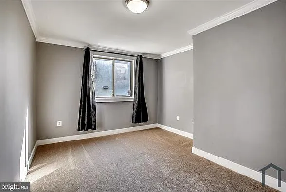 2838 Hartford St SE #201 — Photo 3