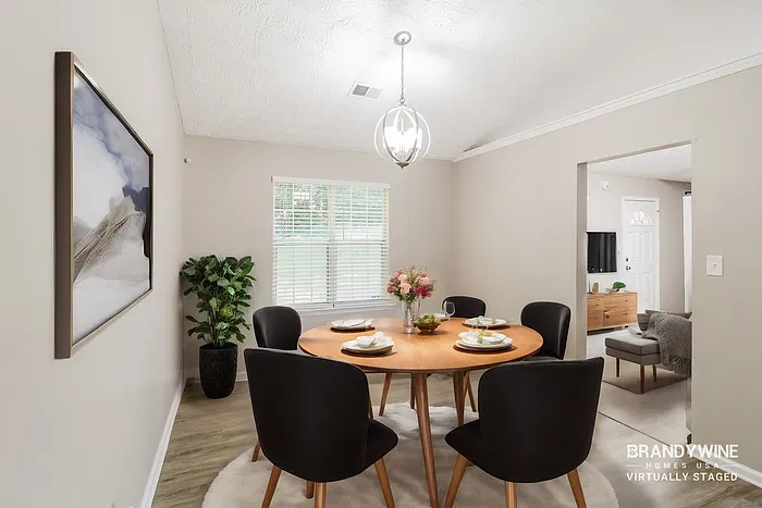 4 bed, 2.0 bath, 1692 sqft, $1,875 — Photo 3