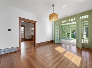304 E Union St, Manchester, IA 52057