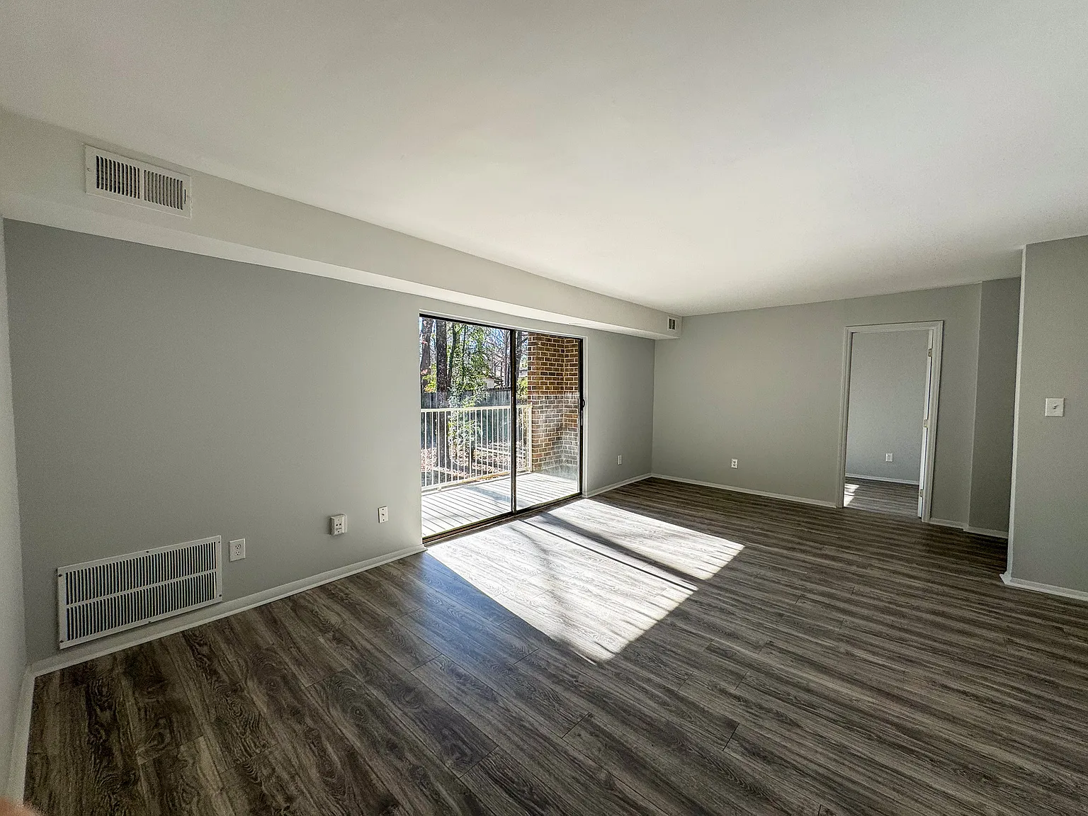 Schaub Drive 1287-E - 1 — Photo 3