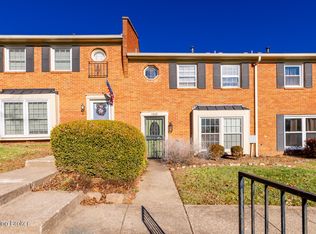 7809 Montero Dr, Prospect, KY 40059