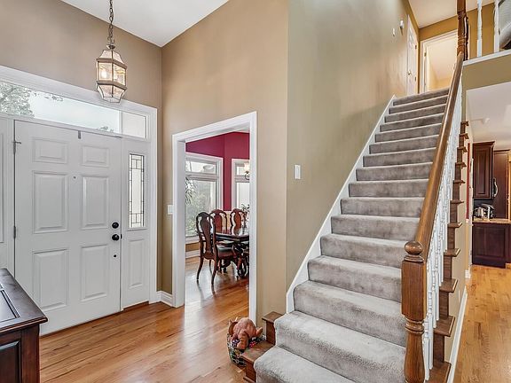 2nd image of 551 N Saint Andrews Dr