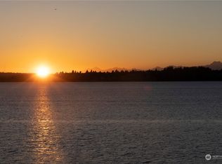 6620 Lake Washington Blvd NE APT 202, Kirkland, WA