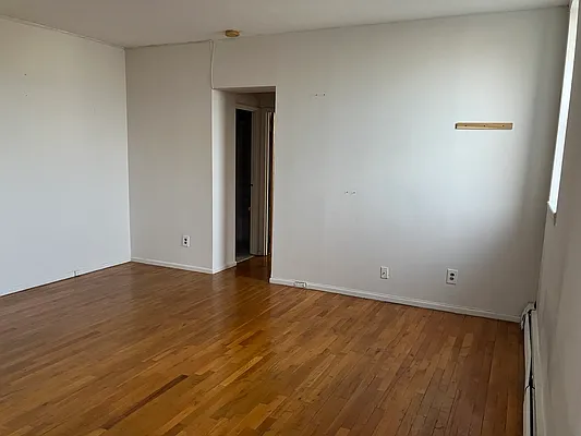 Rented by Sandra Ospina, Licensed Real Estate Broker | media 8