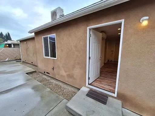 8157 Cantaloupe Ave — Photo 1
