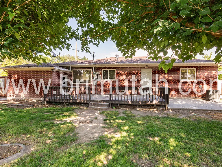 5856 S 157 W — Photo 20