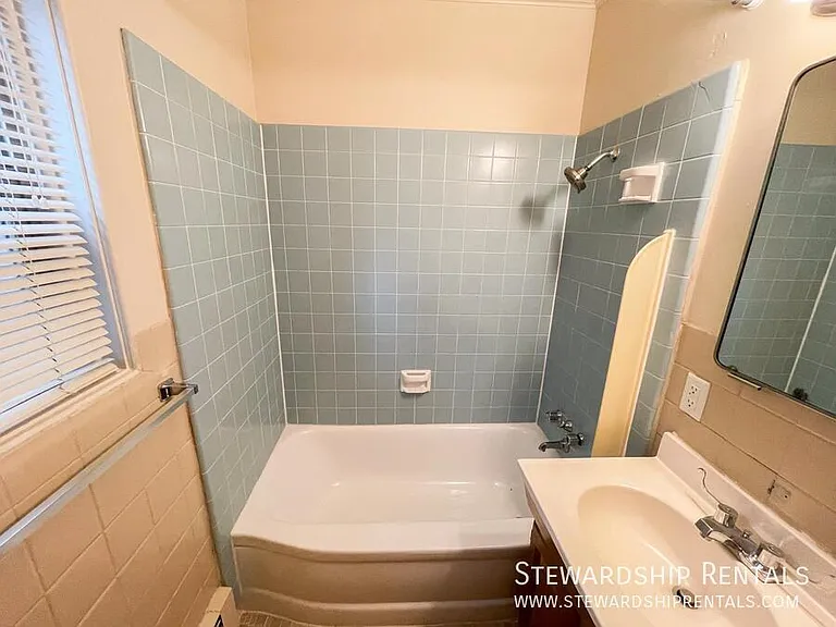 942 E 18th Ave #2 — Photo 12