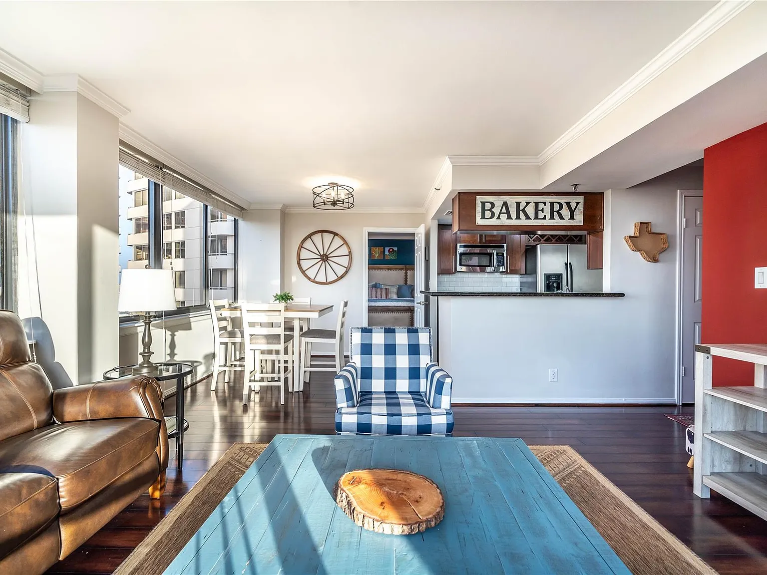 2 bed, 2.0 bath, 1095 sqft, $2,200 — Photo 4