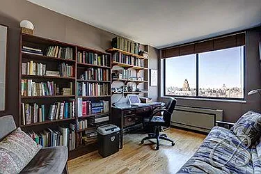 Rented by R New York