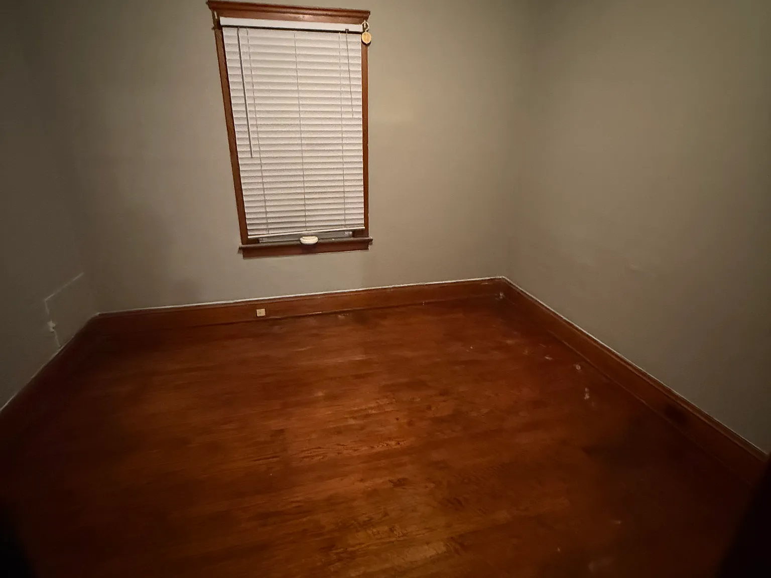 2 bed, $950 — Photo 2