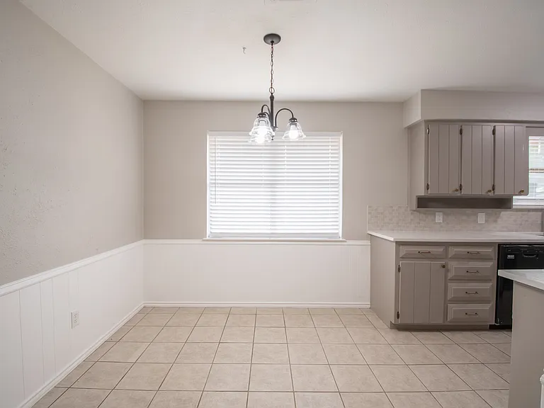 904 Lake Highlands Dr — Photo 13