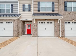 4733 Kilby Dr, Virginia Beach, VA 23456