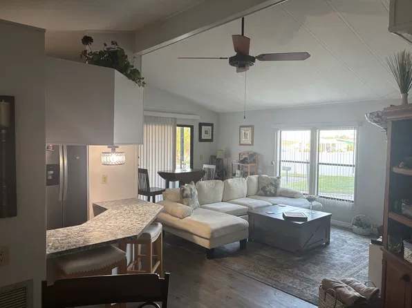 5611 Gentle Breeze St, Bradenton, FL 34203
