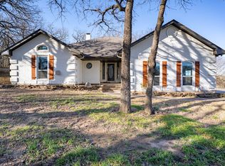 1031 Yvonne Dr, Joshua, TX 76058