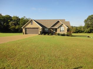 160 Dlynn Cv, Henderson, TN 38340