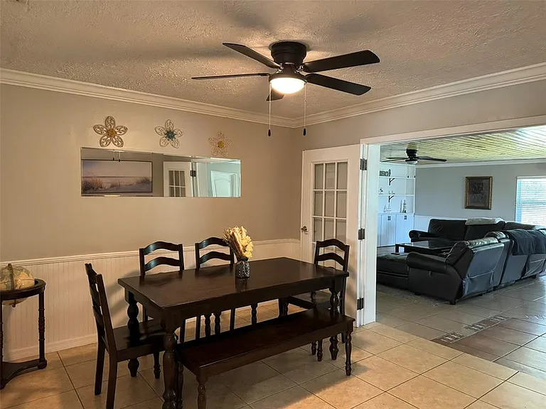 2811 Poinciana Ct — Photo 6