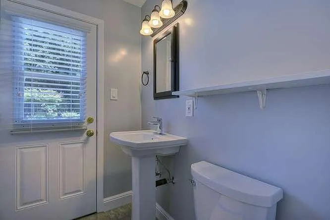 2040 Conifer Ln — Photo 14