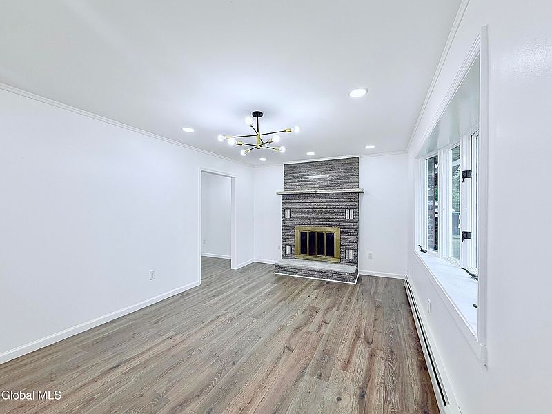 5th image of 122 Massachusetts Avenue