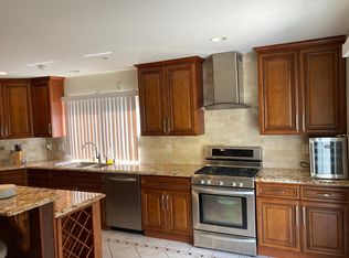 7507 Graystone Dr, Canoga Park, CA 91304