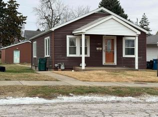 810 S 17th St, Quincy, IL 62301