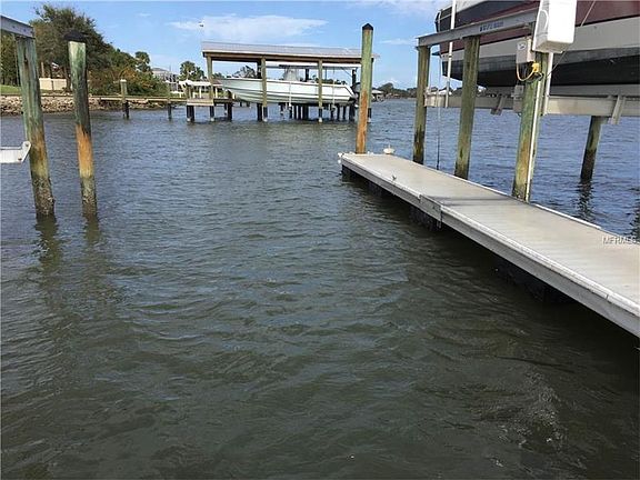 3rd image of 140 Marina Bay Dr