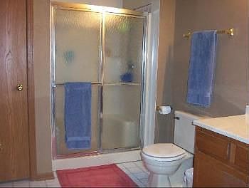 5th image of 209 Pamela Dr