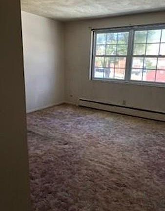 4th image of 6 Tara Dr Unit 8