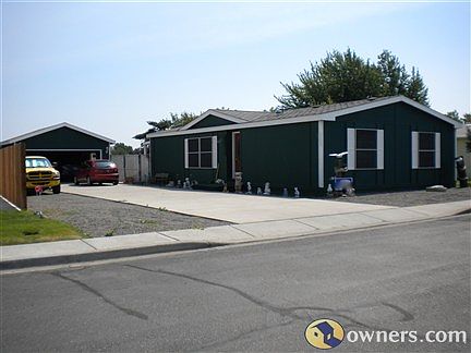 2nd image of 1533 S Dennis Pl