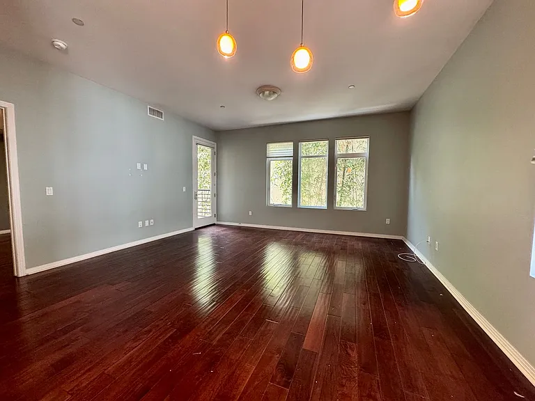 4050 Glencoe Ave #221 — Photo 4