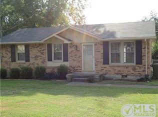 1310 Knoll Ln, Lebanon, TN 37087