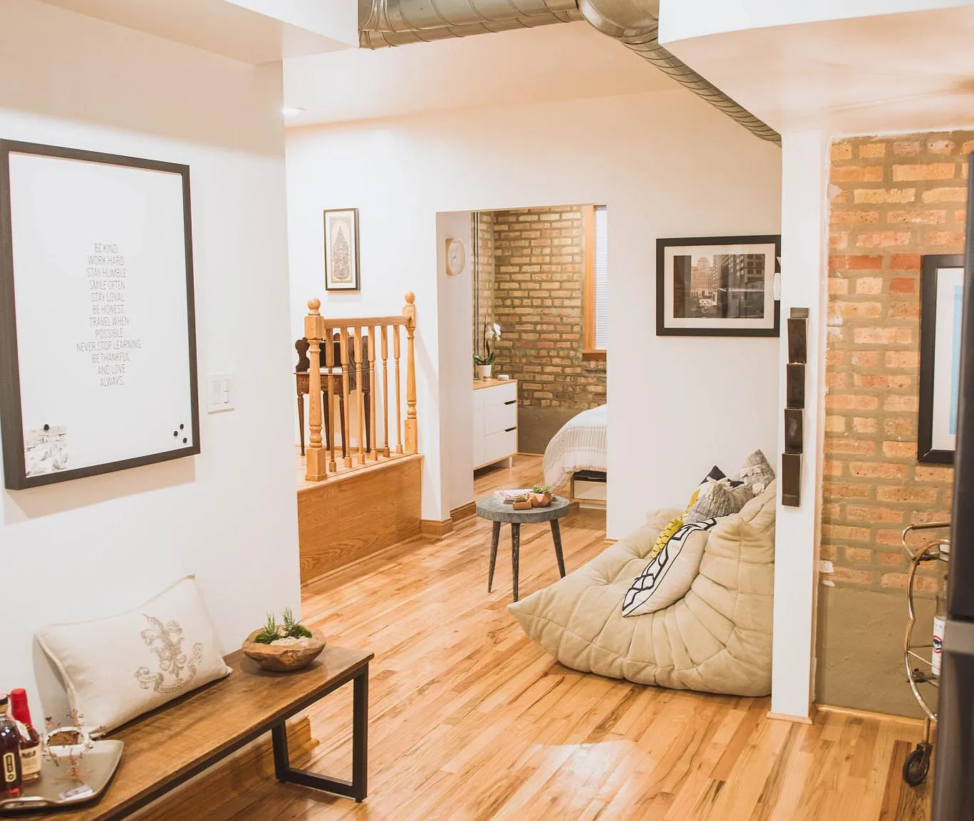 2735 W Le Moyne St — Photo 1
