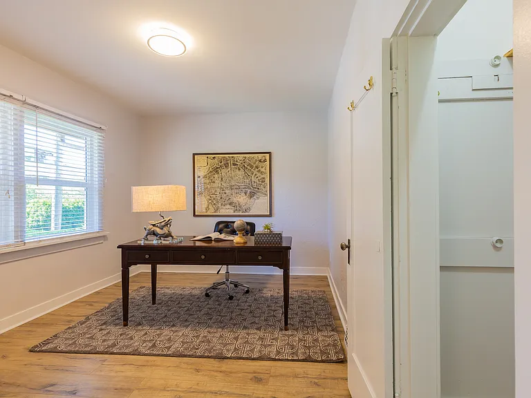481 W 19th Ave — Photo 17