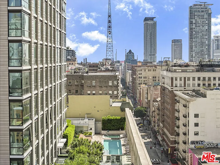 400 S Broadway Ave #1608 — Photo 37