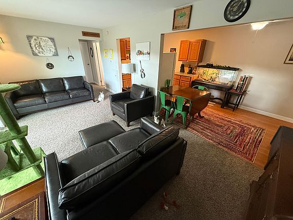 3rd image of 245 Williamsburg Dr #5