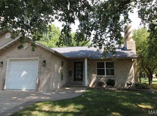 411 Easy St, Marine, IL 62061
