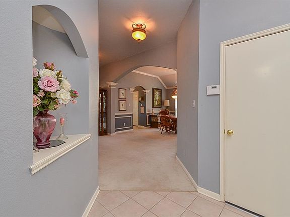 5th image of 5702 Skydale Ln