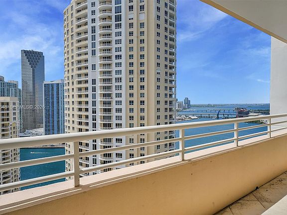 2nd image of 808 Brickell Key Dr APT 3007