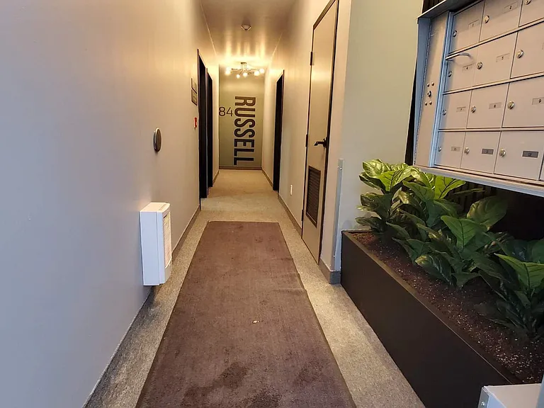 84 Russell Ave — Photo 12