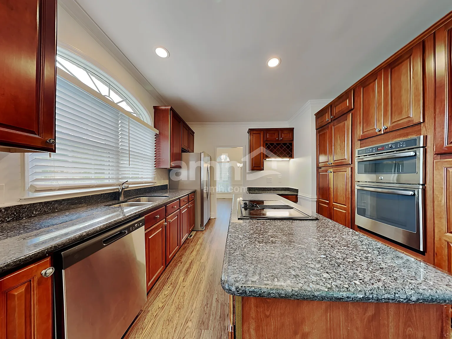 4 bed, 2.5 bath, 2674 sqft, $2,745 — Photo 3