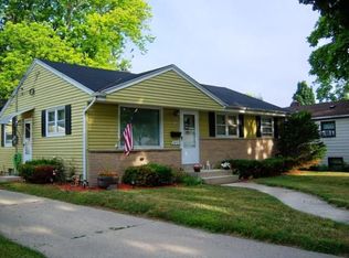 9563 W Elmore Ave, Milwaukee, WI 53222