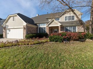 1261 Thorndale Ln, Lake Zurich, IL