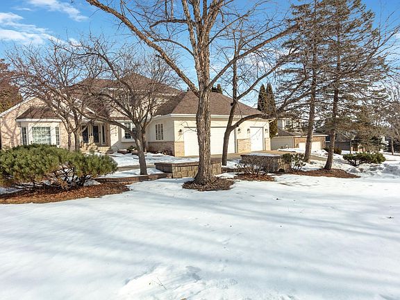 5th image of 9046 Edinburgh Ln